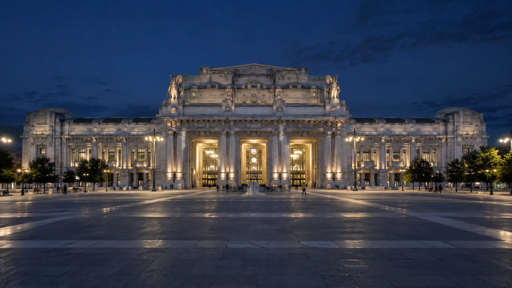 La facciata monumentale di Milano Centrale